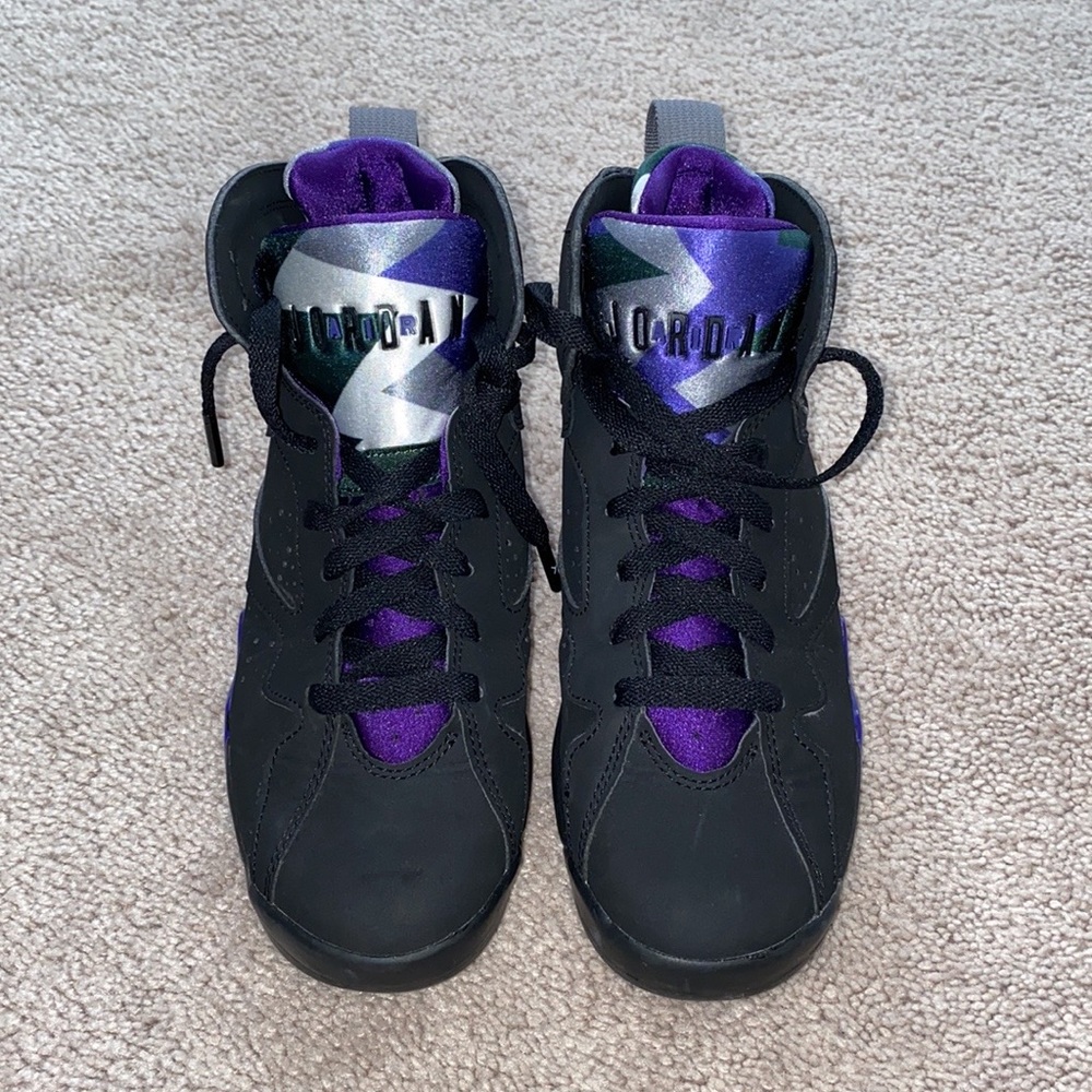 Air Jordan 7 Retro sneakers